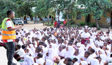 ​TRC YAENDELEA NA KAMPENI YA UELEWA KUHUSU MAJARIBIO YA MIFUMO YA UMEME KATIKA RELI YA KISASA